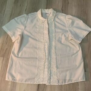 Vintage Laura Lee  blouse with lace detail size 42 / 22W